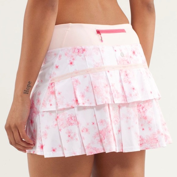 Lululemon | Pace Setter Skirt Frangipani Parfait Pink Size 6 - Picture 1 of 14
